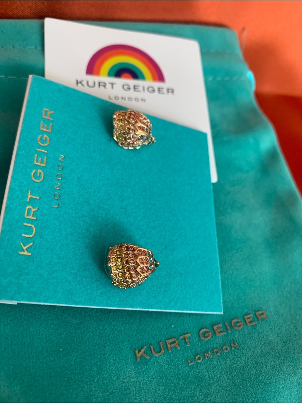 Kurt Geiger Kids Gold-Tone Multicolor Crystal Heart Studs - Picture 2 of 6
